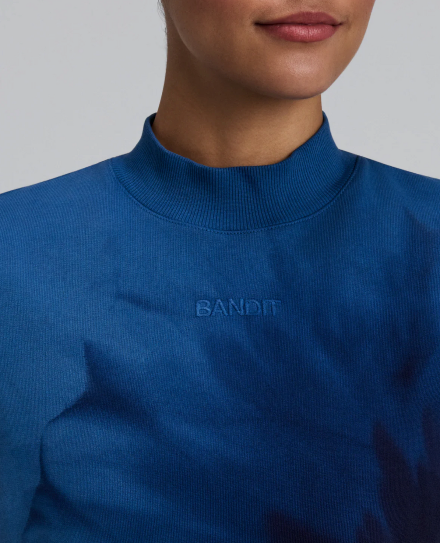 Women's Cropmock Pullover
