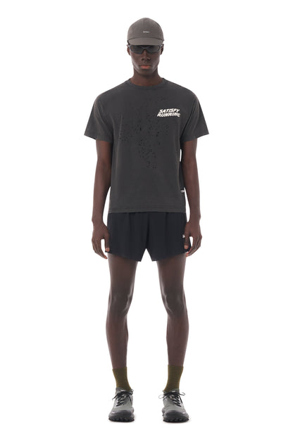 MothTech T-Shirt Aged Black - vista frontal en modelo