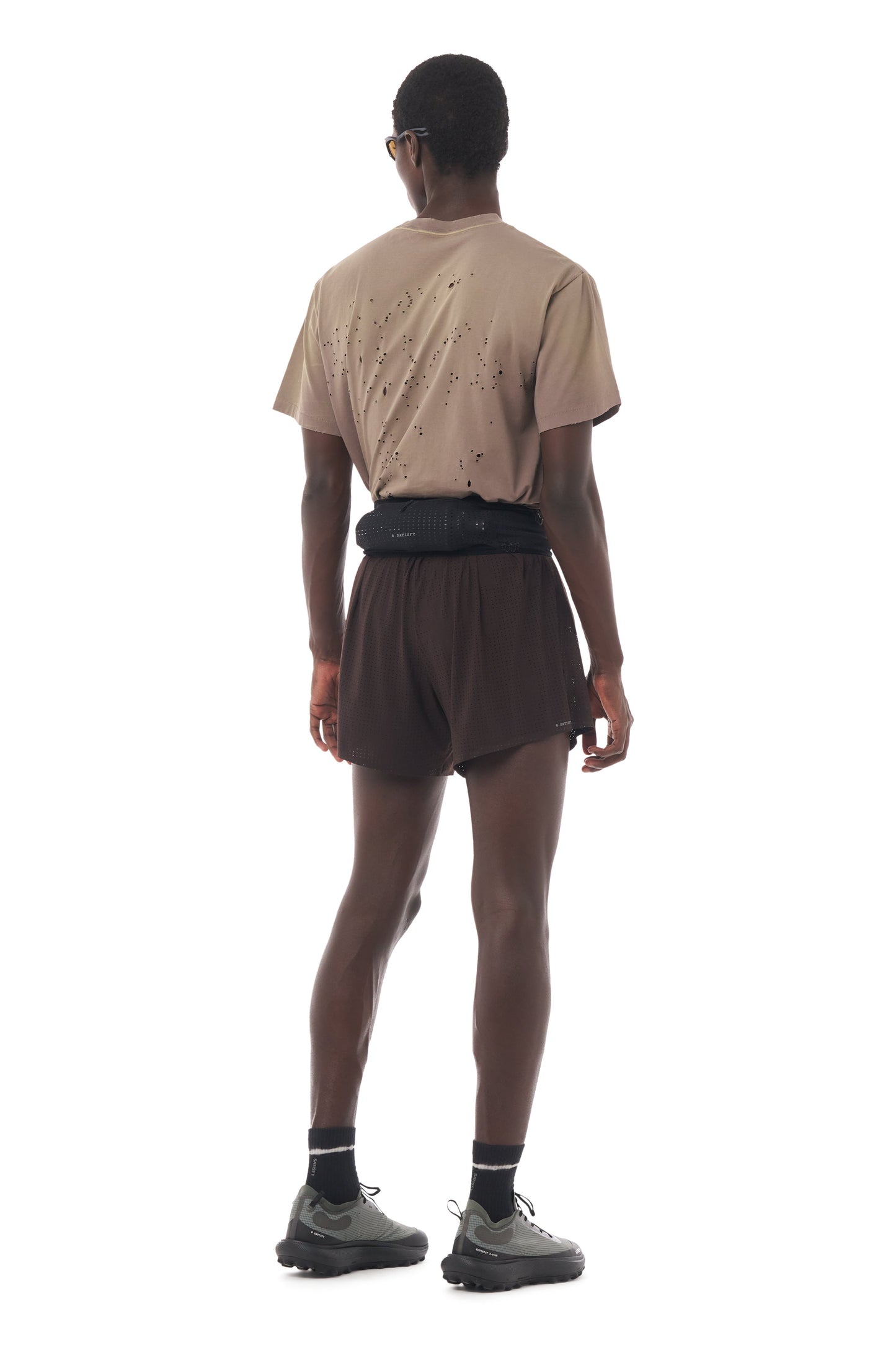 MothTech T-Shirt Sun Bleached Falcon - vista posterior en modelo