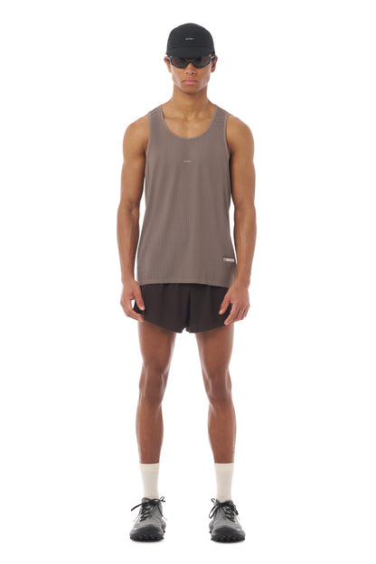Space-O Singlet Falcon - vista frontal en modelo