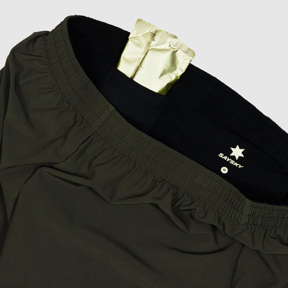 Short 2 en 1 SAYSKY 5" para hombre, color verde - detalle