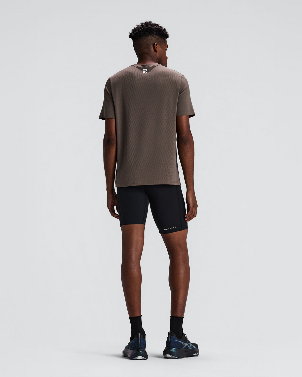 Malla corta Bandit SoLite para hombre, color negro - vista posterior de cuerpo entero