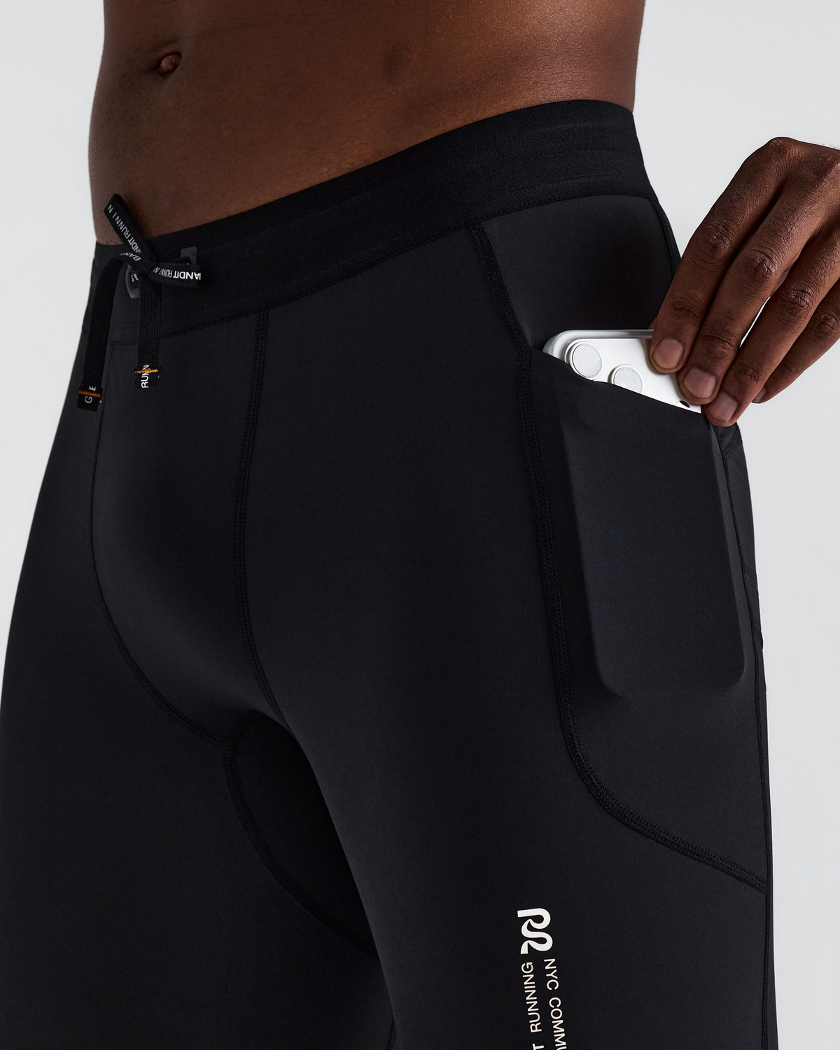 Malla corta Bandit SoLite para hombre, color negro - detalle de la prenda