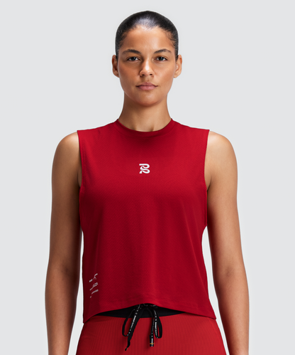 Bividí Bandit Micromesh para mujer, color Oxide Red - vista frontal en modelo