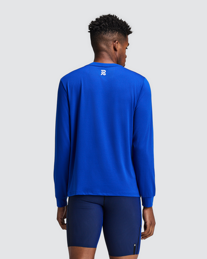 Polo manga larga Bandit Micromesh para hombre, color Bauhaus Blue - vista posterior en modelo